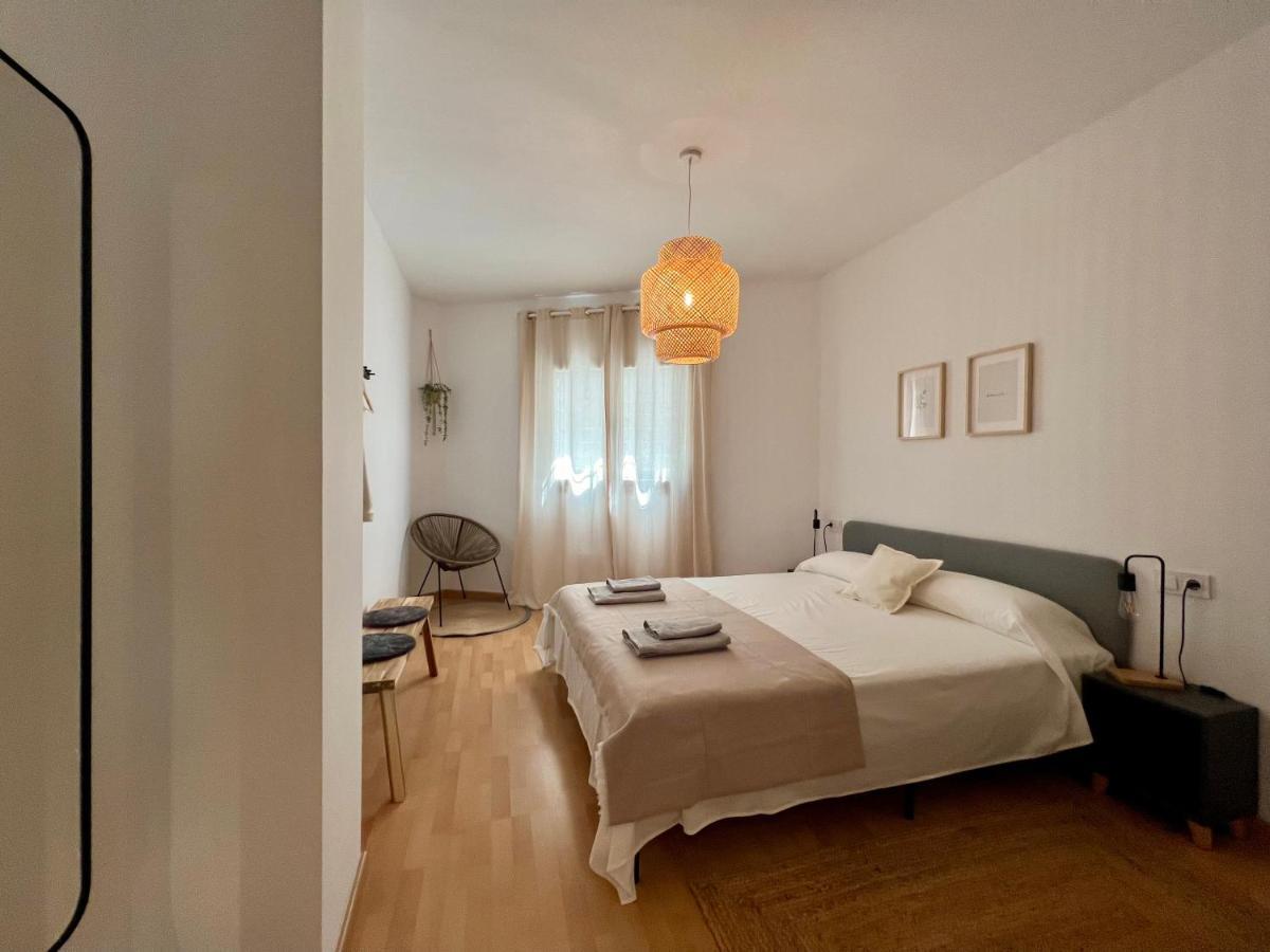 Cozy Apartment Well-Located In Terrassa, Barcelona Exterior photo