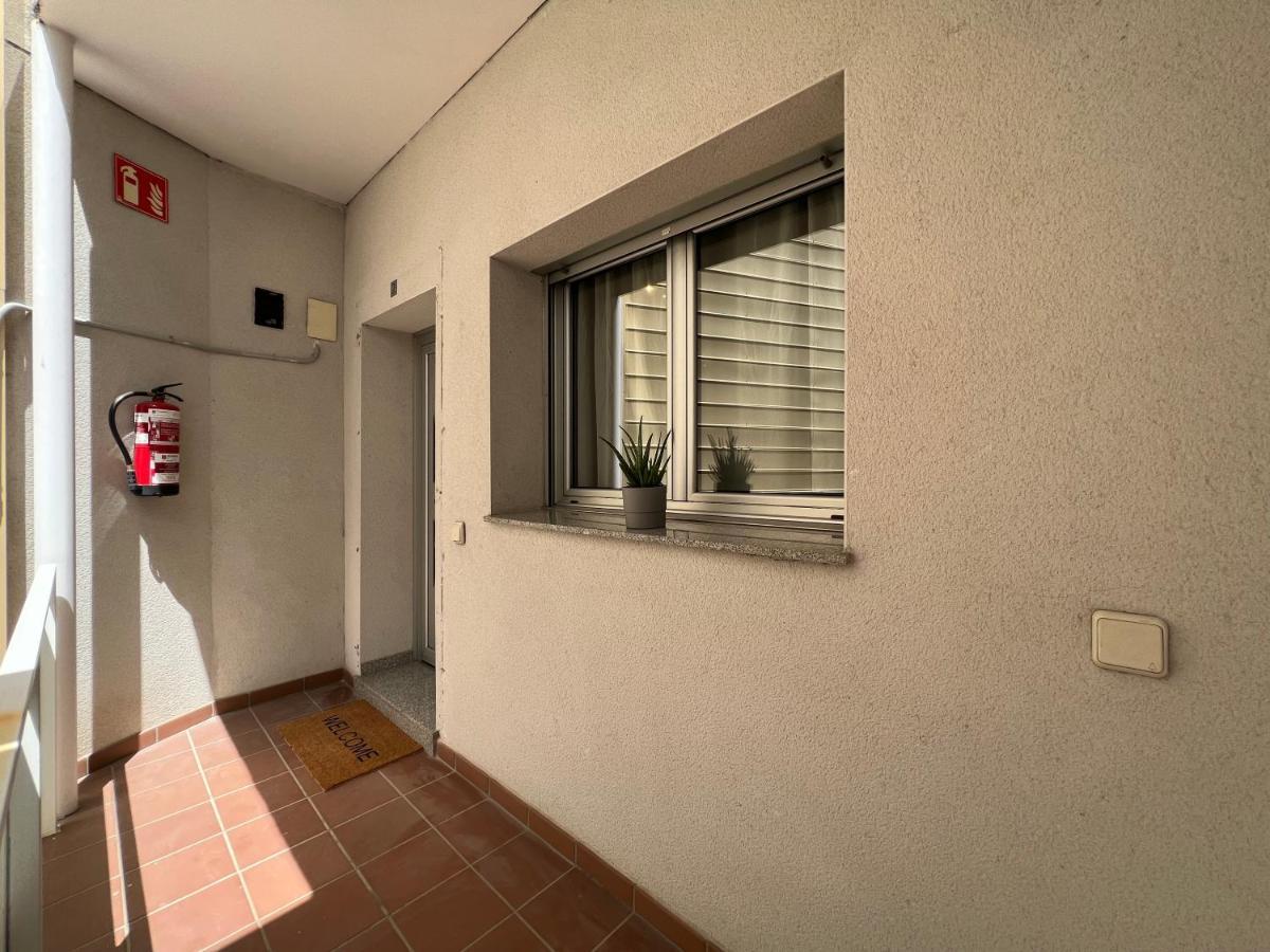 Cozy Apartment Well-Located In Terrassa, Barcelona Exterior photo